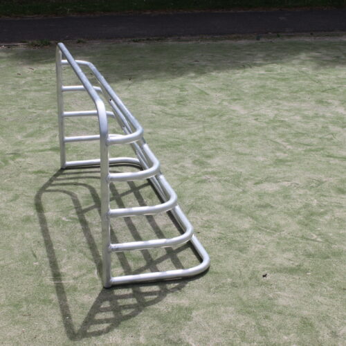 Voetbaldoeltjes Tube aluminium (1.5 x 0.75 m) 33 Aluminium trainingsdoel voor voetbaltrainingen met een afmeting van 1,5 x 0,75 meter.